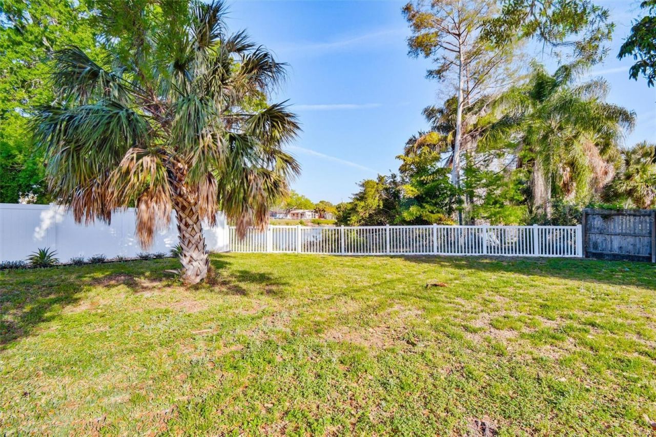 7330 17th Way N, Saint Petersburg, FL 33702 Photo