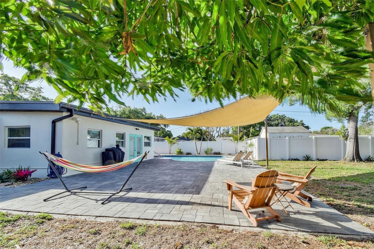 7330 17th Way N, Saint Petersburg, FL 33702 Photo