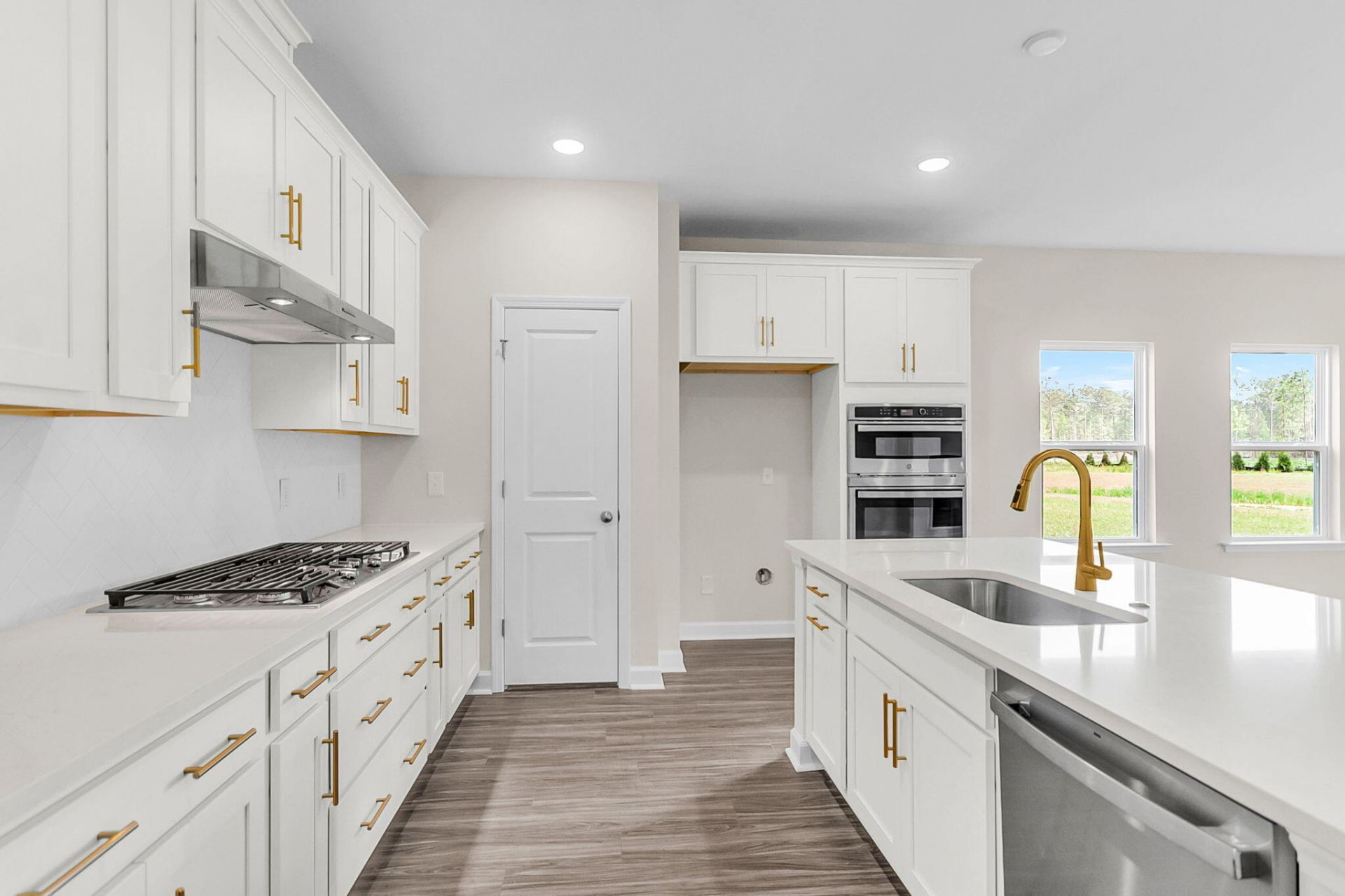 5252 Cottage Landing Drive Photo 21