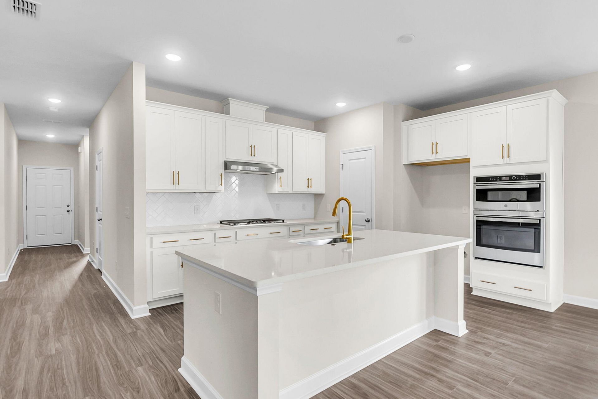 5252 Cottage Landing Drive Photo 22