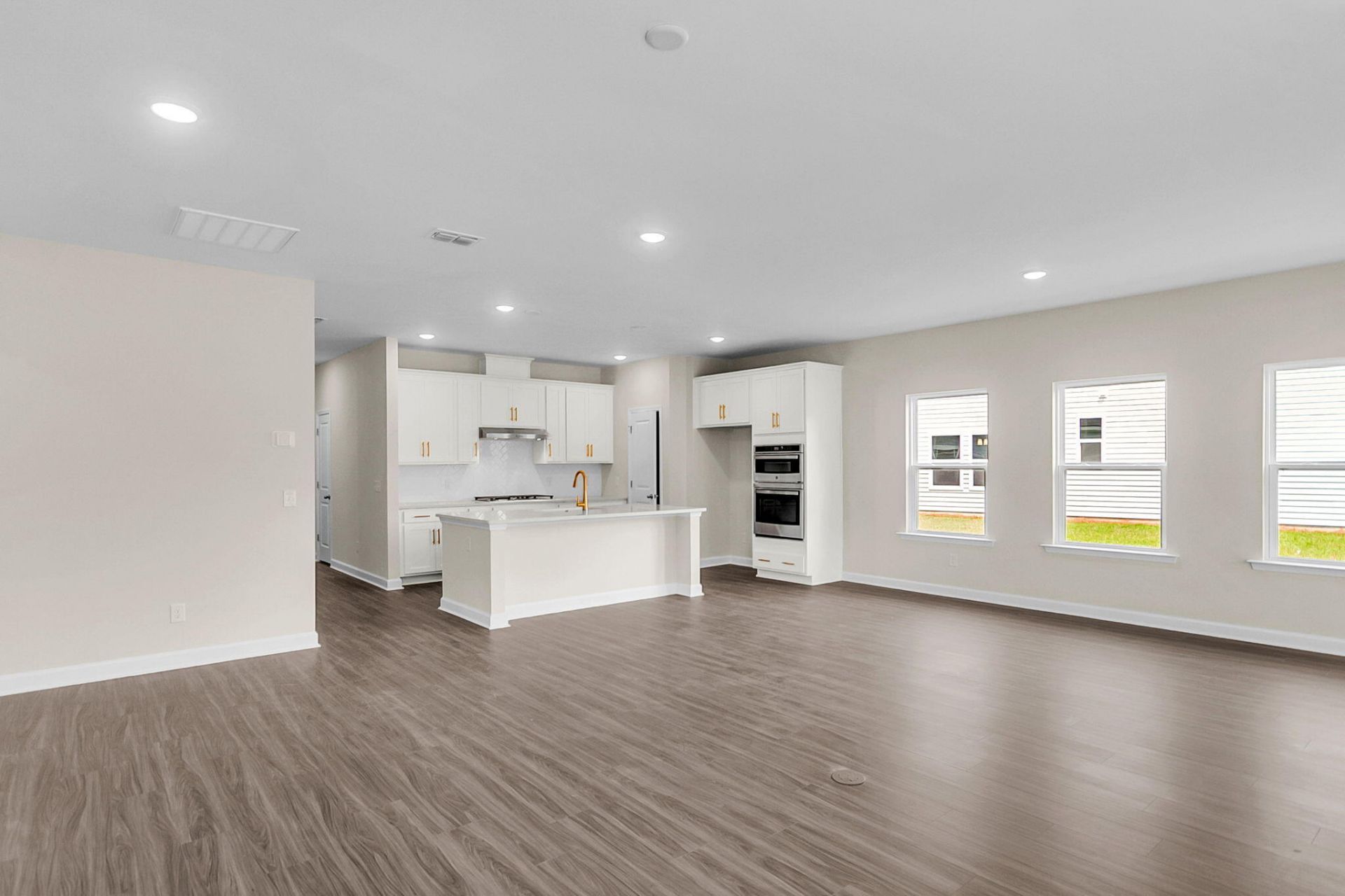 5252 Cottage Landing Drive Photo 28