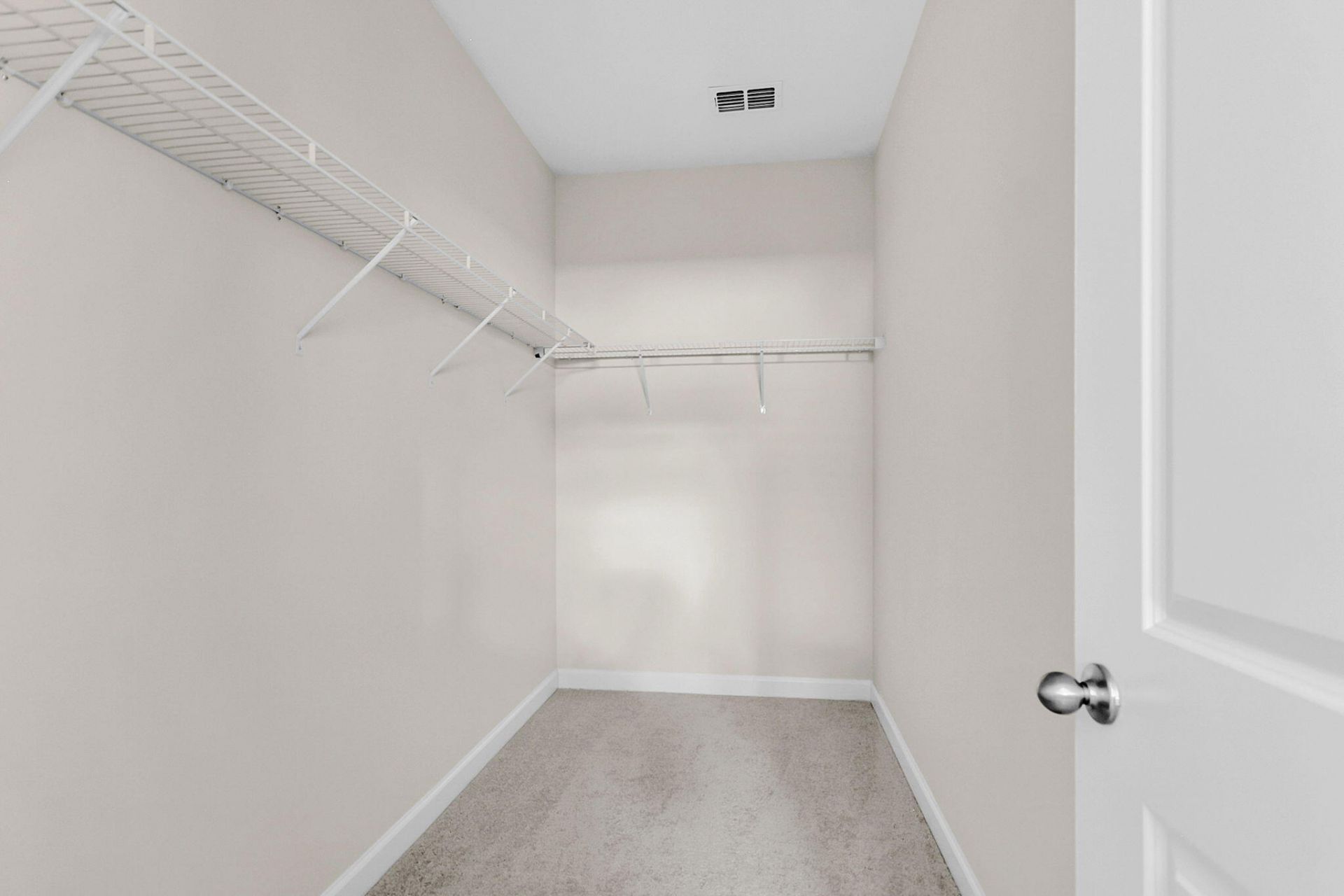 5252 Cottage Landing Drive Photo 38