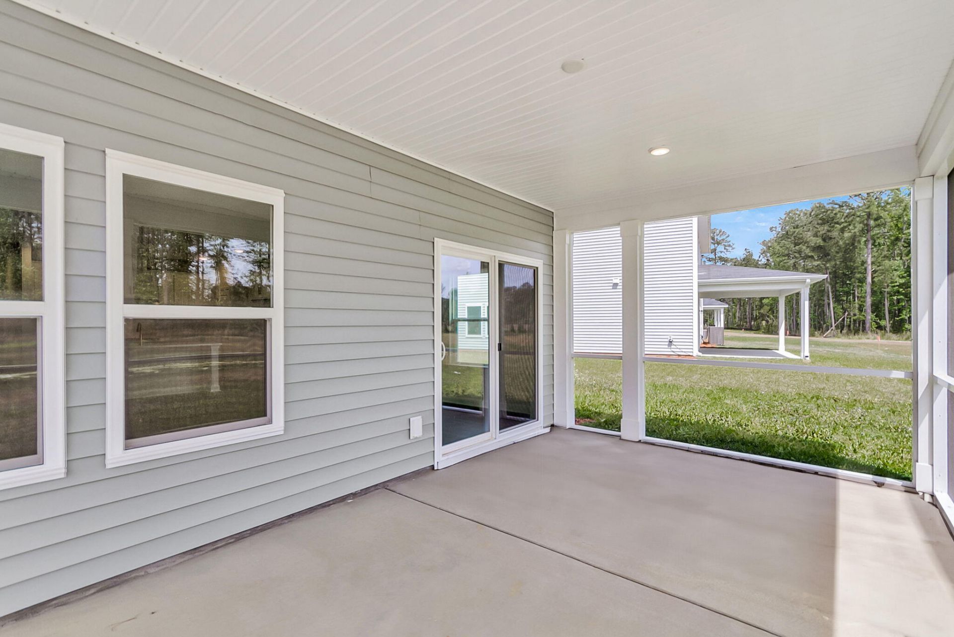 5252 Cottage Landing Drive Photo 6