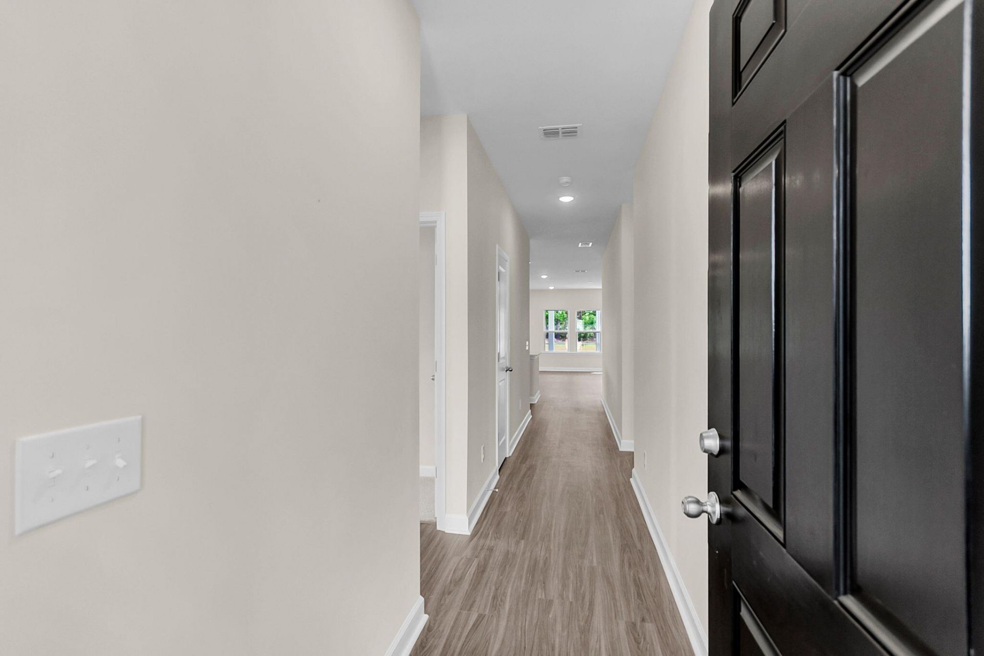 5252 Cottage Landing Drive Photo 8