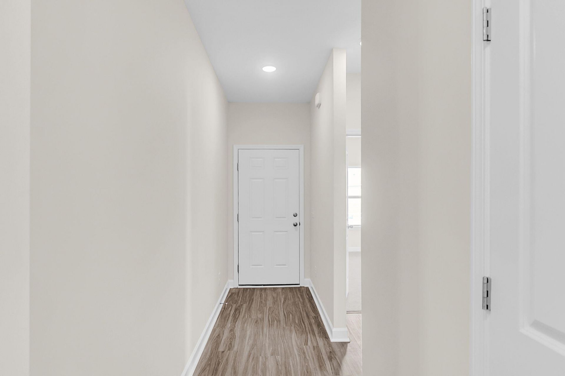 5252 Cottage Landing Drive Photo 9