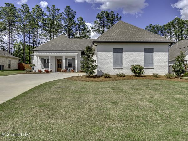 457 Crossvine Place, Madison, MS 39110