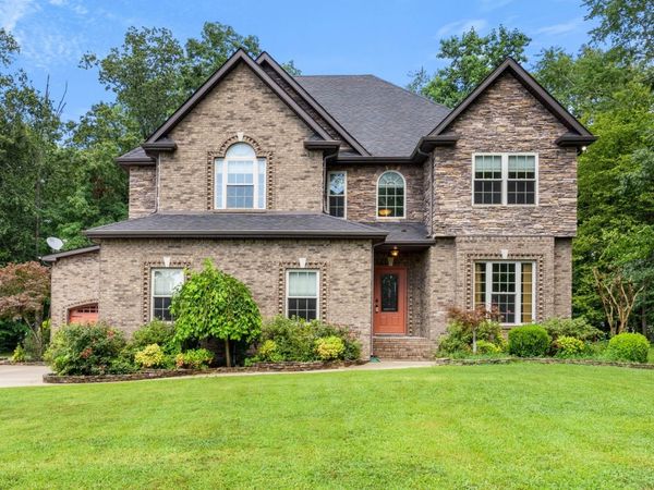 1789 Double R Blvd , Clarksville, TN 37042