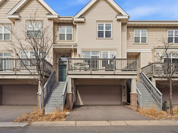 8103 Oakview Drive N, Maple Grove, MN 55369