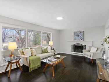 16420 4th Avenue N, Plymouth, MN 55447