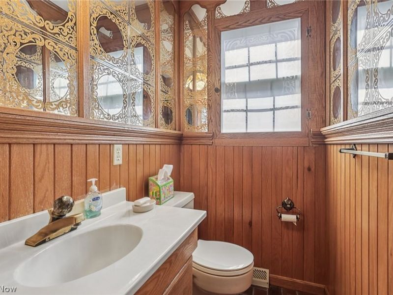 1870 Dallas Avenue , Akron, OH 44301 Photo 26