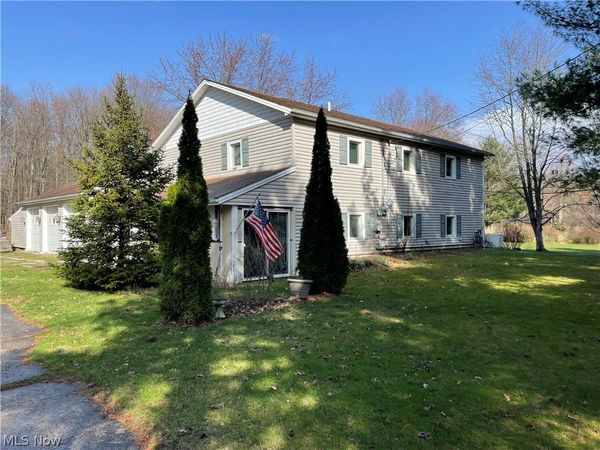 13004 Chardon Windsor Road , Chardon, OH 44024