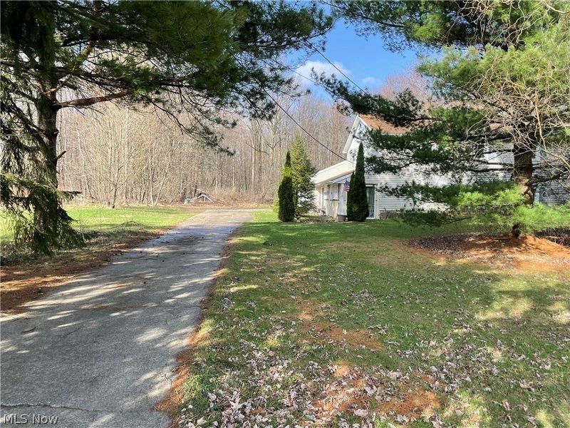 13004 Chardon Windsor Road , Chardon, OH 44024 Photo 5