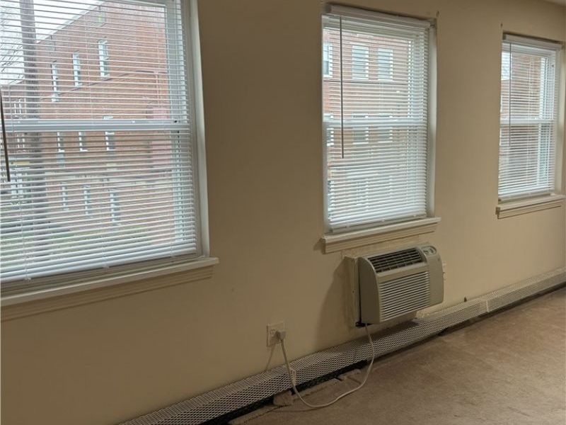 13781 Cedar Road , Unit 201, South Euclid, OH 44118 Photo 2