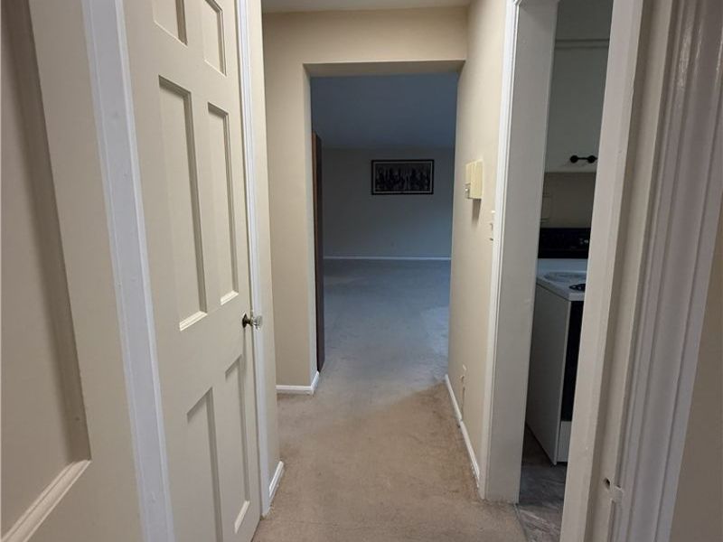 13781 Cedar Road , Unit 201, South Euclid, OH 44118 Photo 3