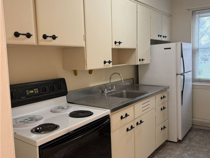 13781 Cedar Road , Unit 201, South Euclid, OH 44118 Photo 4