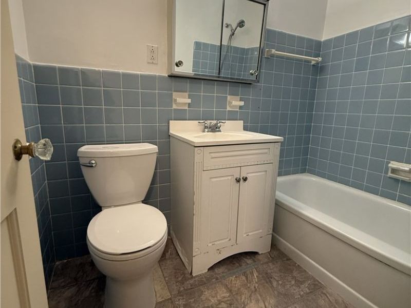 13781 Cedar Road , Unit 201, South Euclid, OH 44118 Photo 6