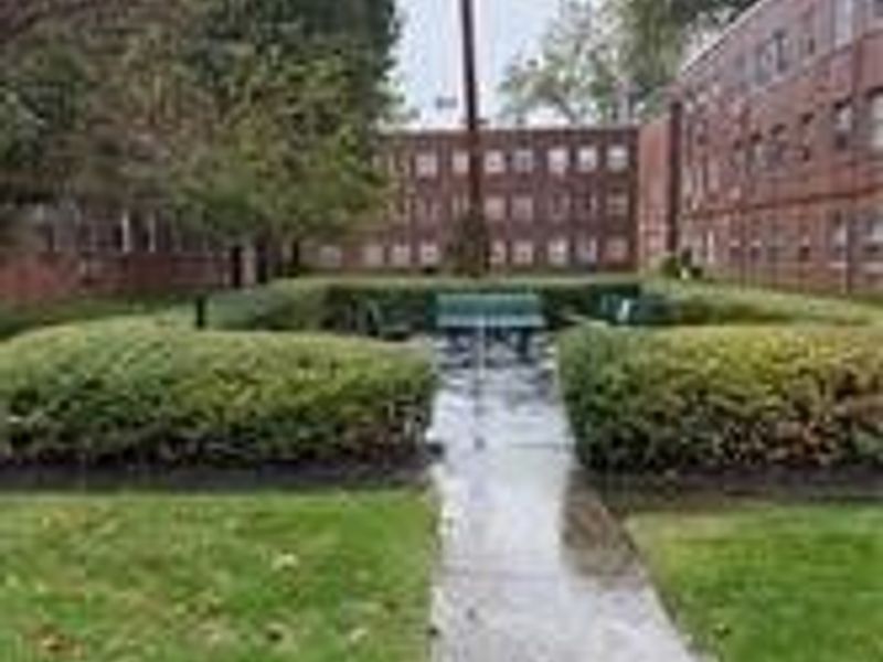 13781 Cedar Road , Unit 201, South Euclid, OH 44118 Photo 8