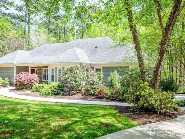 15610 Deerhaven Court, Davidson, NC 28036