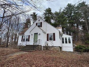 775 Dennison Dr, Southbridge, MA 01550