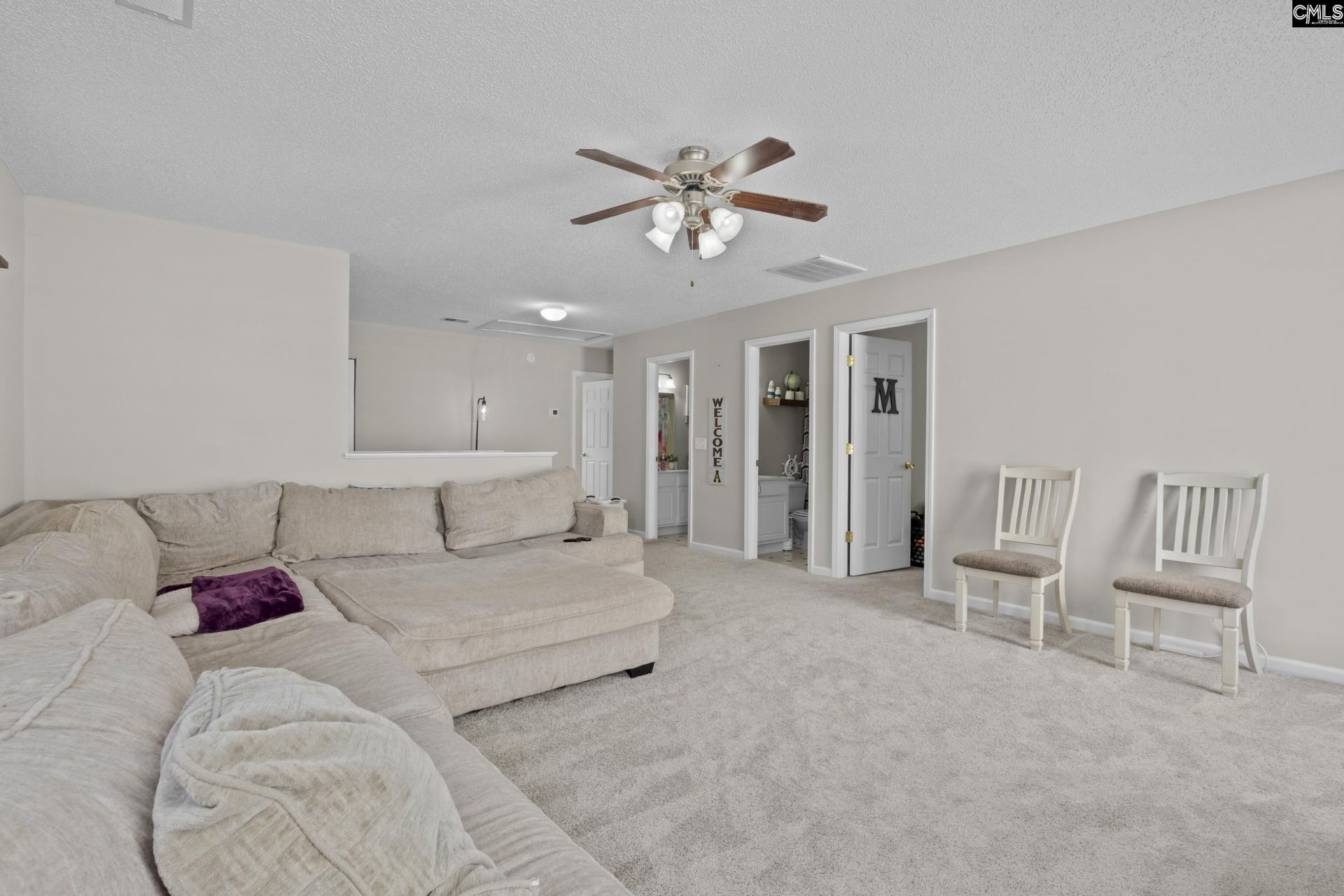 272 Bassett Loop  Photo 22