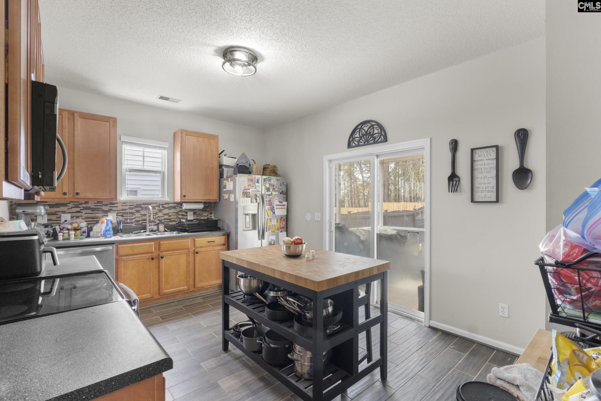 272 Bassett Loop  Photo 8