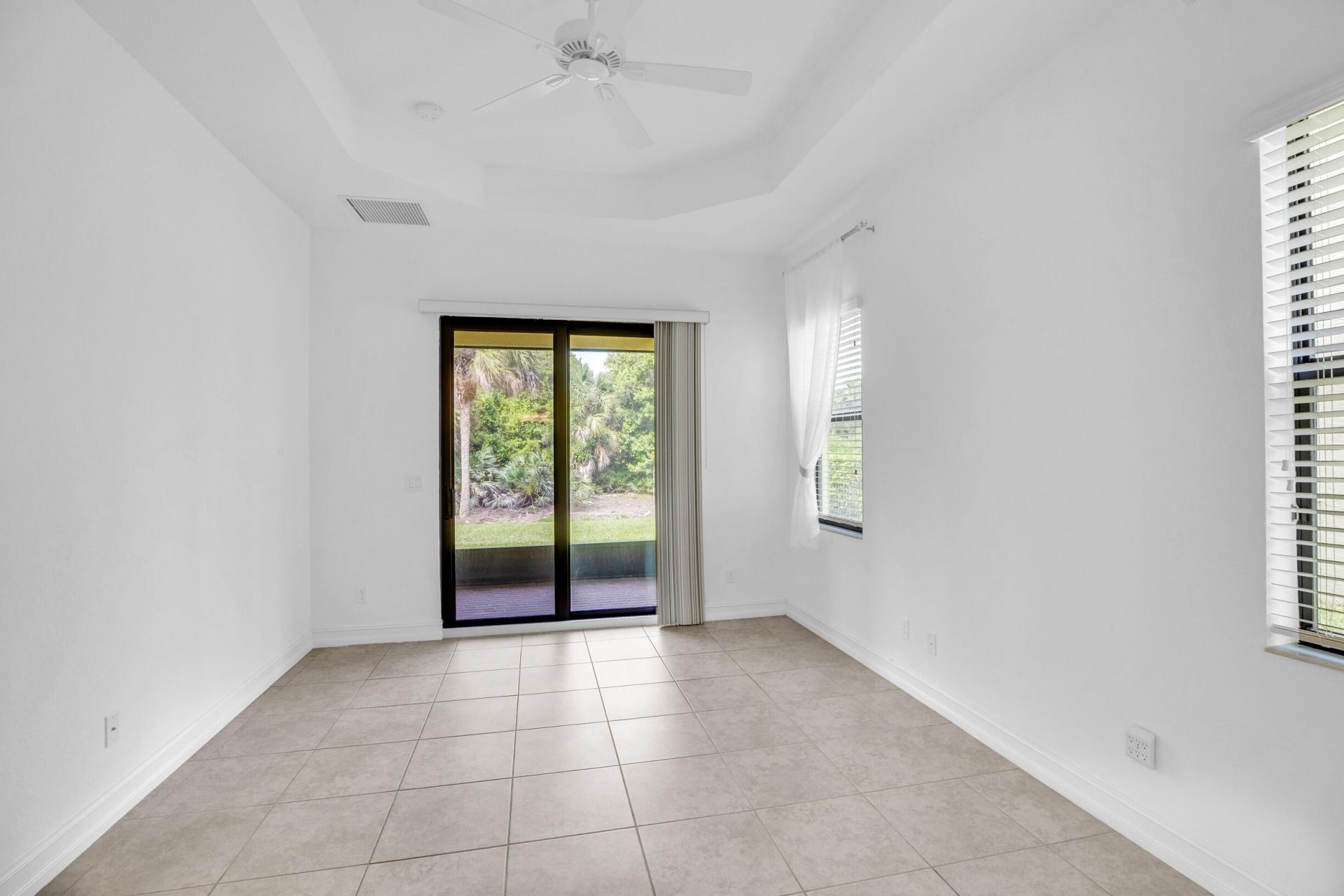 5585 40th Avenue, Vero Beach, FL 32967 Photo