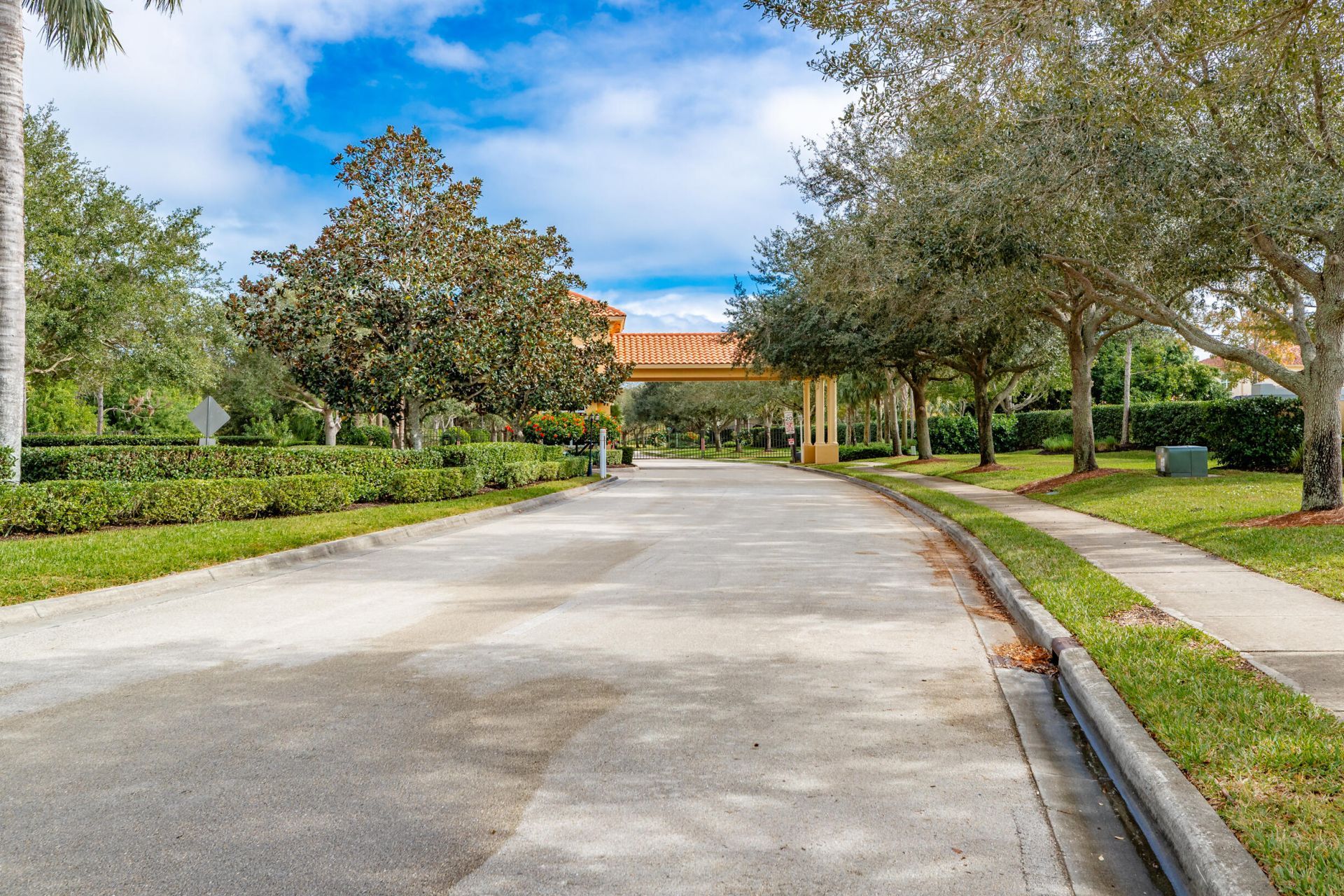 5585 40th Avenue, Vero Beach, FL 32967 Photo