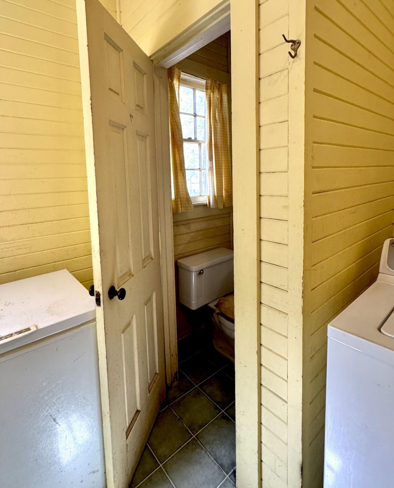 940 Ellis Avenue Photo 23