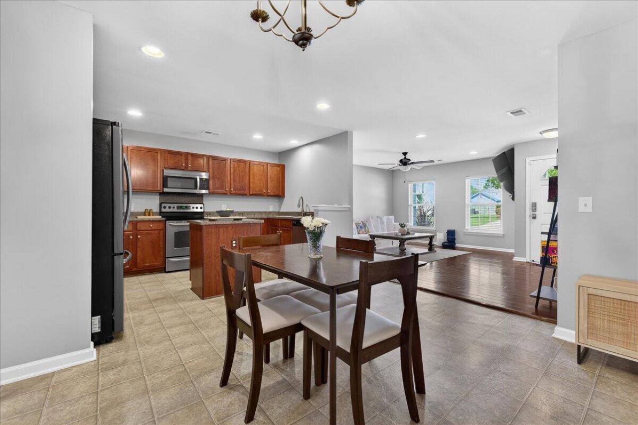 1096 Briar Rose Lane Photo 13