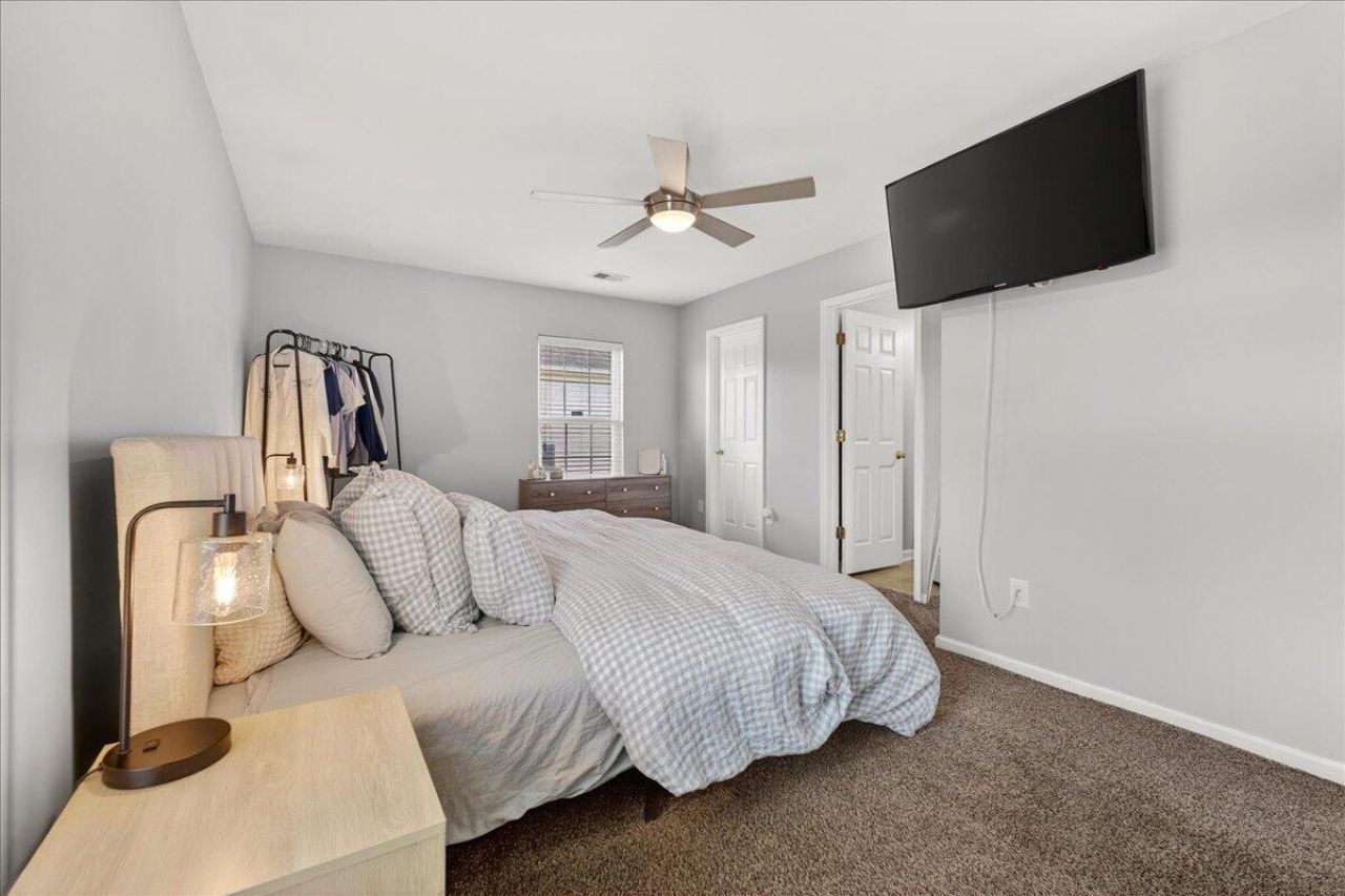 1096 Briar Rose Lane Photo 15