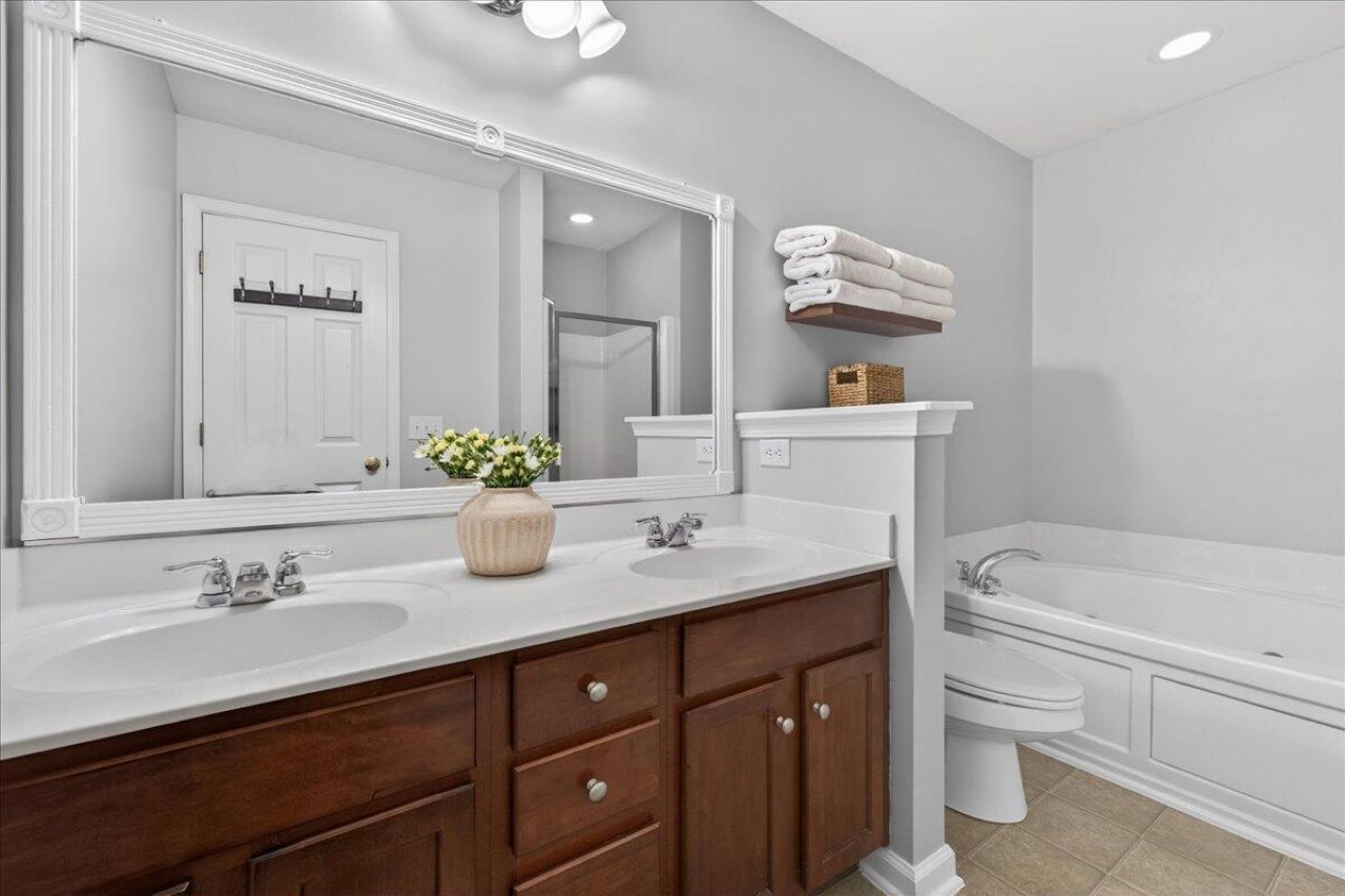 1096 Briar Rose Lane Photo 16