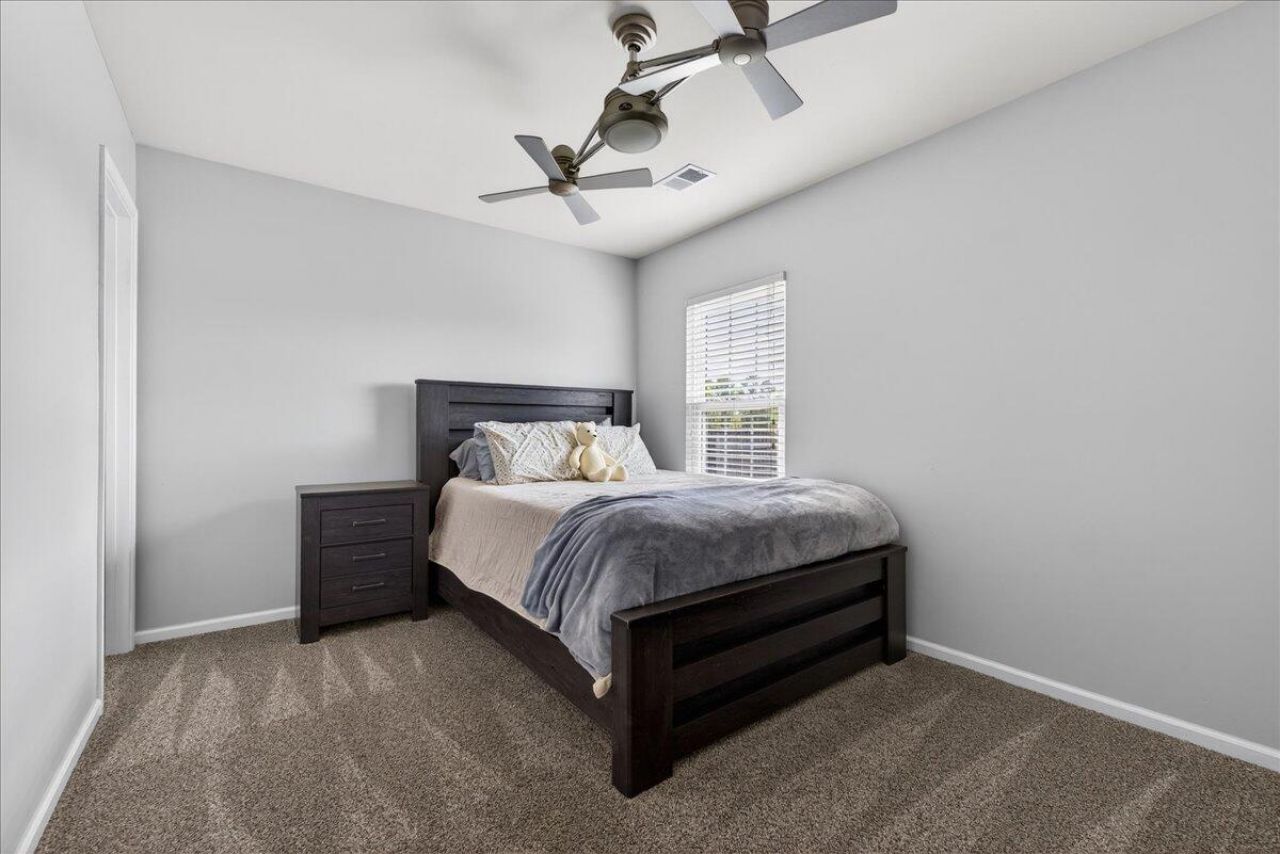 1096 Briar Rose Lane Photo 21