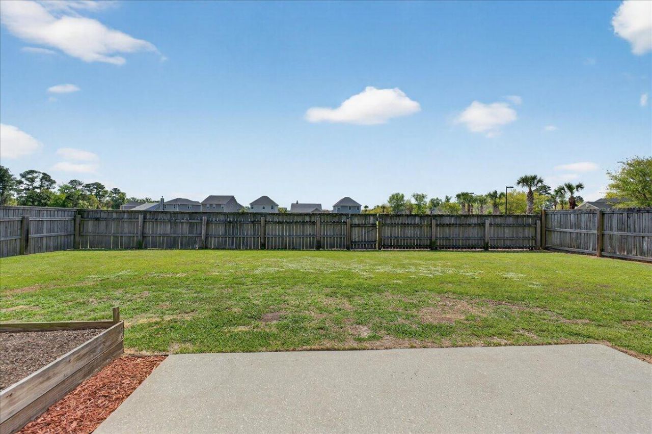 1096 Briar Rose Lane Photo 24