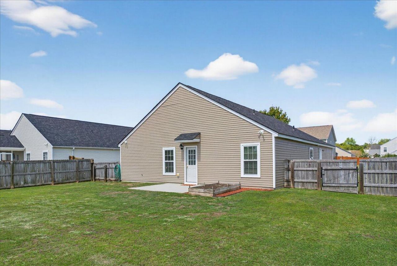 1096 Briar Rose Lane Photo 27