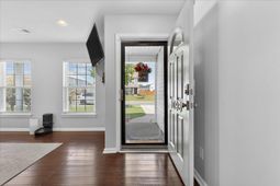 1096 Briar Rose Lane photo 4