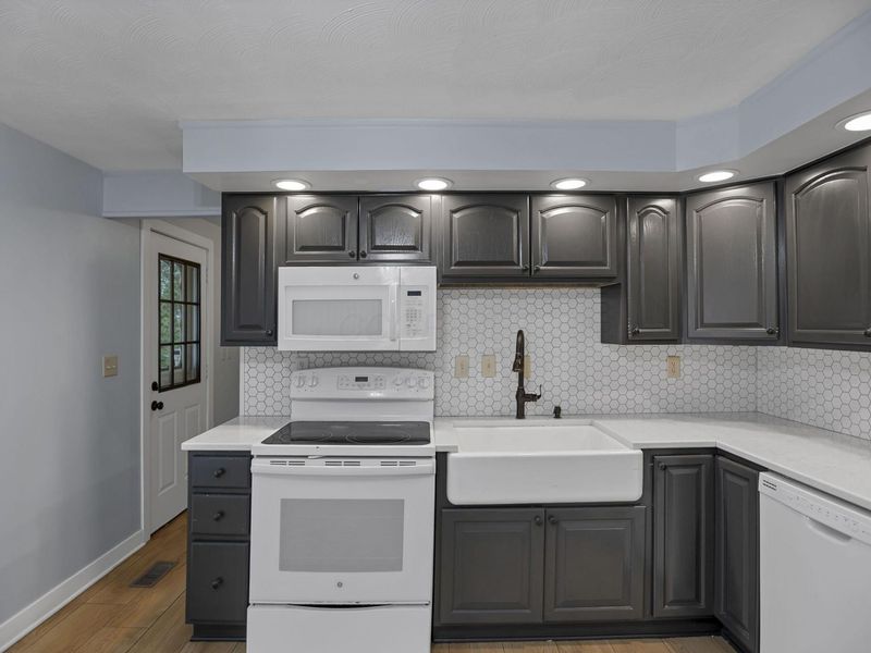 396 Lincolnshire Road, Columbus, OH 43230 Photo 15