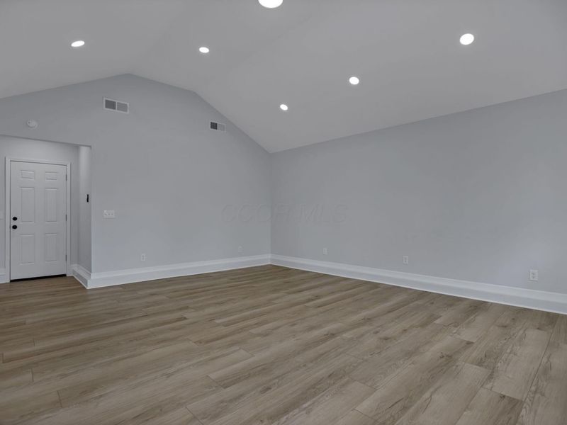 396 Lincolnshire Road, Columbus, OH 43230 Photo 21