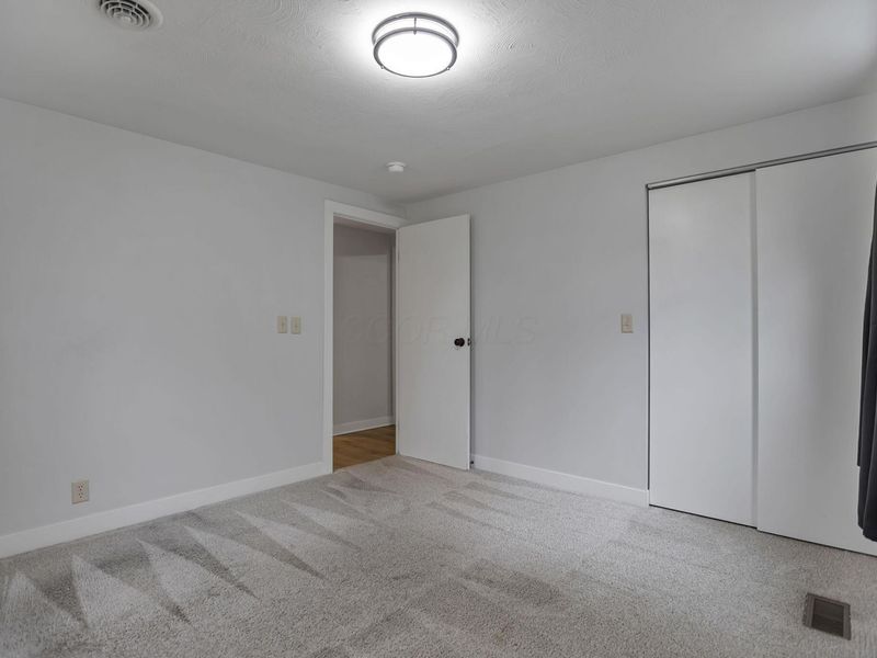 396 Lincolnshire Road, Columbus, OH 43230 Photo 27