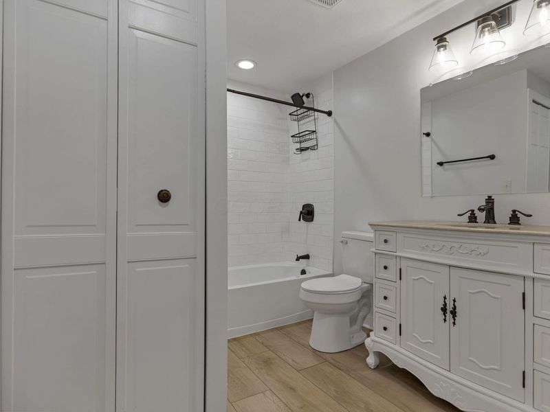 396 Lincolnshire Road, Columbus, OH 43230 Photo 29