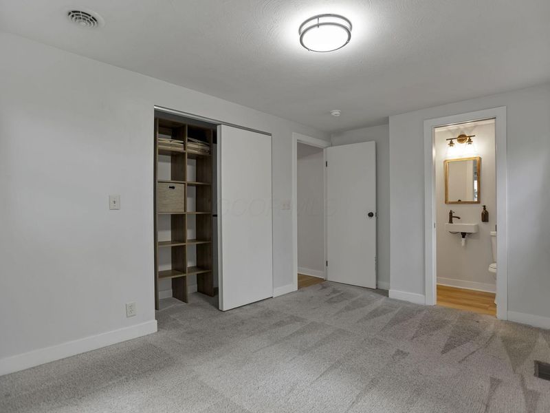 396 Lincolnshire Road, Columbus, OH 43230 Photo 33