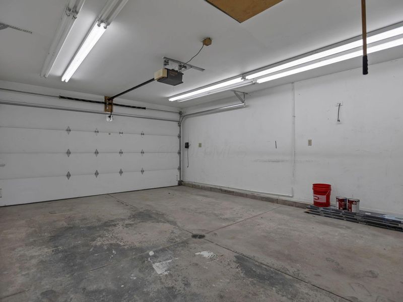 396 Lincolnshire Road, Columbus, OH 43230 Photo 48