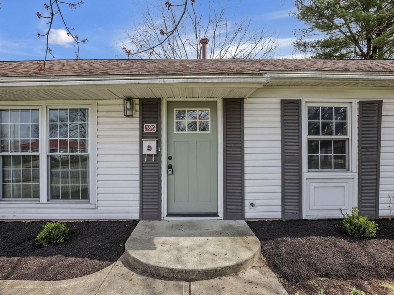 396 Lincolnshire Road, Columbus, OH 43230 Photo 5