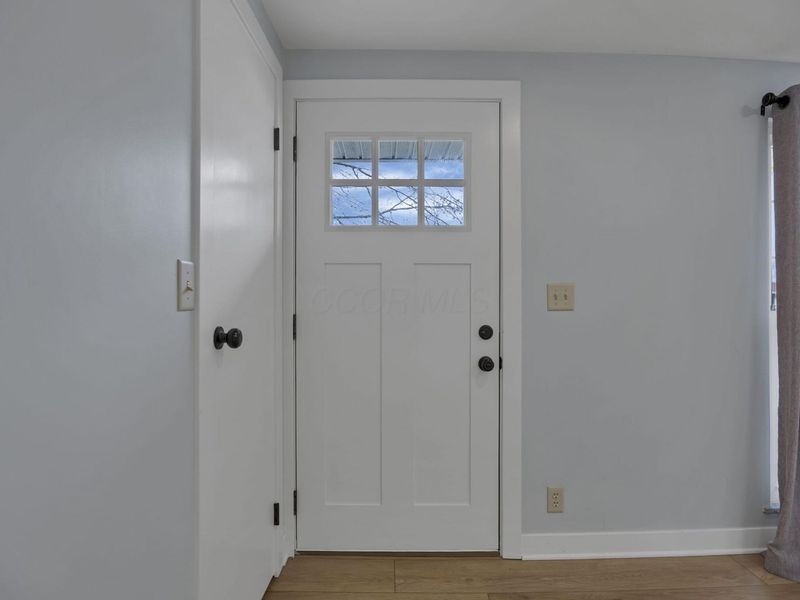 396 Lincolnshire Road, Columbus, OH 43230 Photo 6