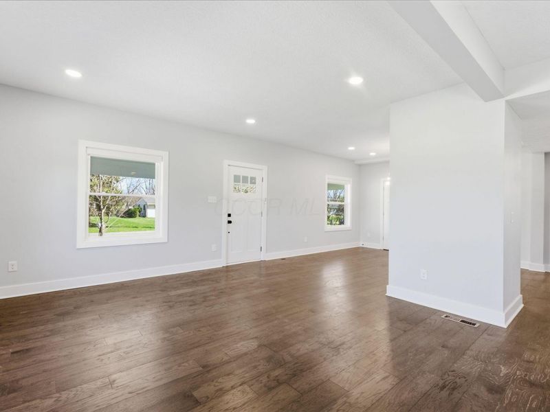 667 E College Avenue, Westerville, OH 43081 Photo 8