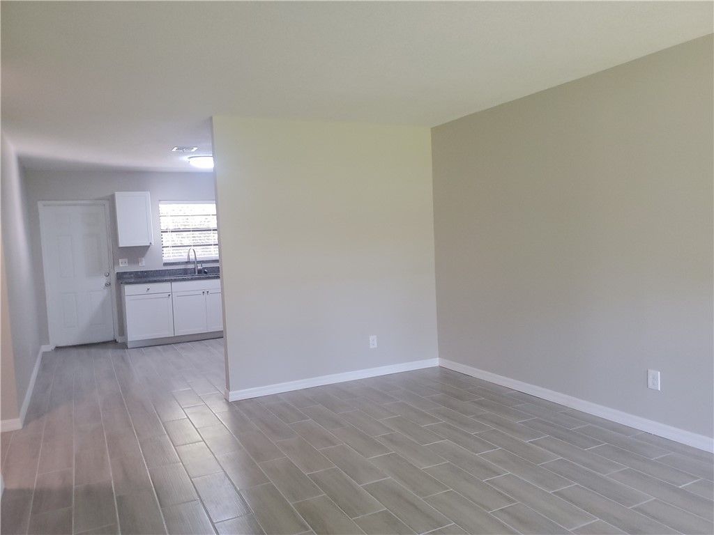 3300 S 7th Street, Unit B, Fort Pierce, FL 34982 Photo