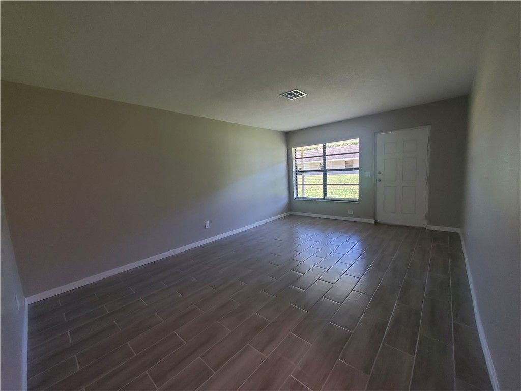 3300 S 7th Street, Unit B, Fort Pierce, FL 34982 Photo