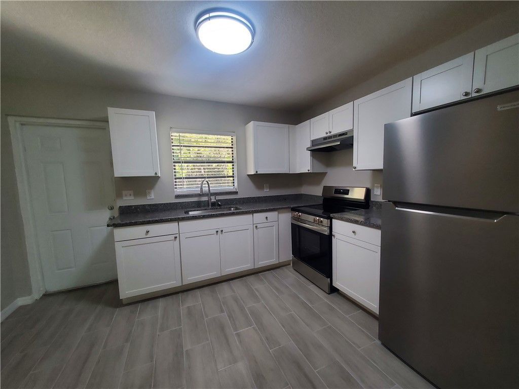 3300 S 7th Street, Unit B, Fort Pierce, FL 34982 Photo