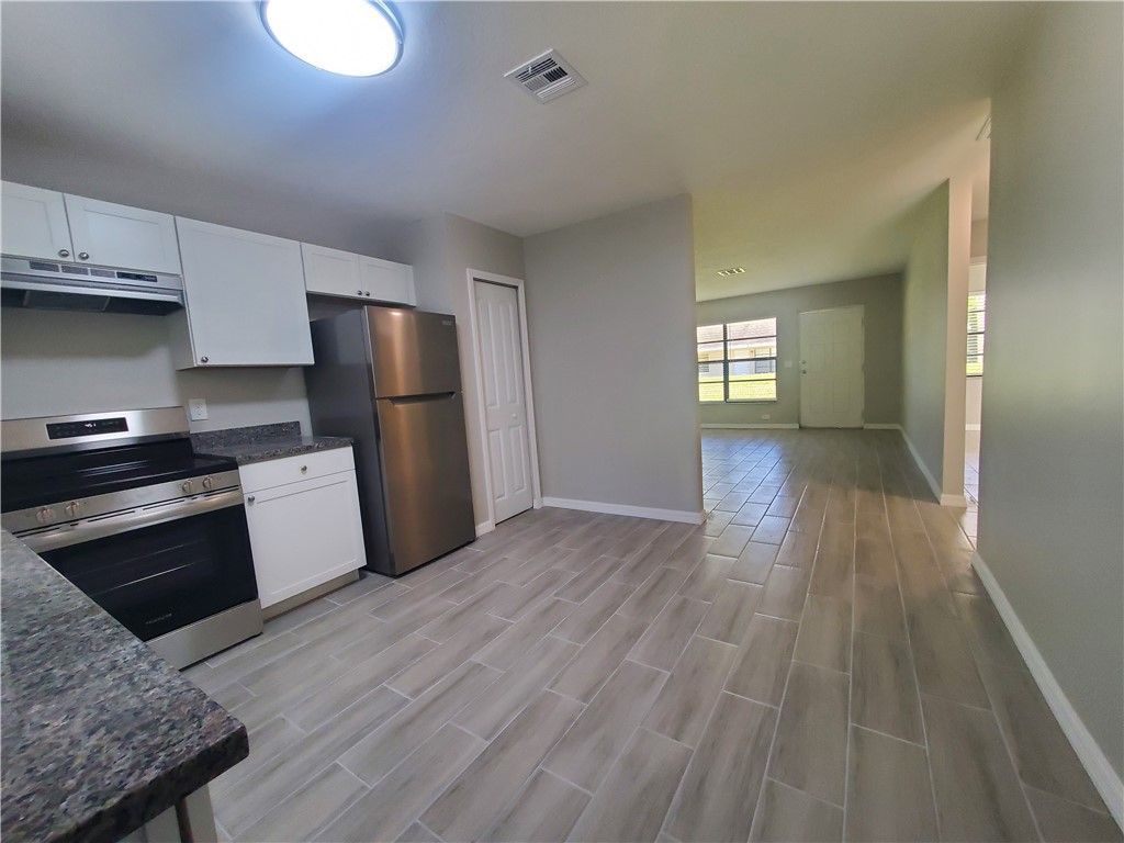 3300 S 7th Street, Unit B, Fort Pierce, FL 34982 Photo