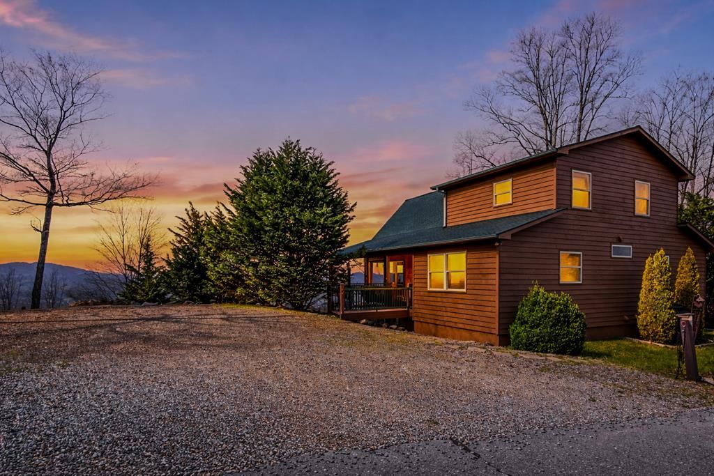 62 Trophy Buck Point, Murphy, NC 28906 Main Photo