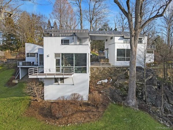 54 Cross Pond Road, Pound Ridge, NY 10576